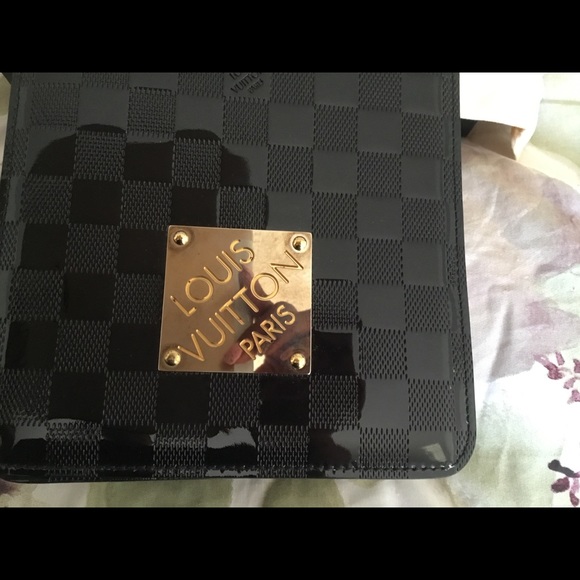 SOLD 💯Authentic Louis Vuitton Patent Leather  Bag - Picture 2 of 7